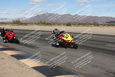 media/Nov-16-2025-Race Pace (Sun) [[8c5fa54630]]/Non Verified Riders (1st 20 Minutes)/3-Turn 3 Inside (11am)/